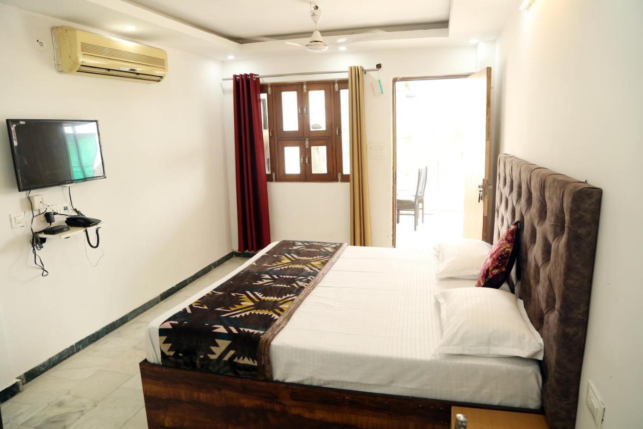 Shanti Residency Bed & Breakfast *