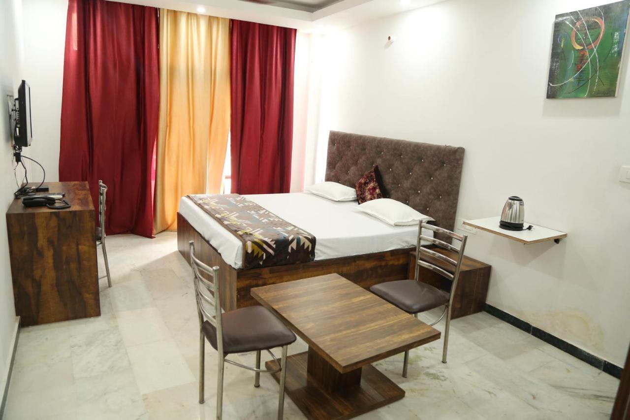 Shanti Residency Bed & Breakfast