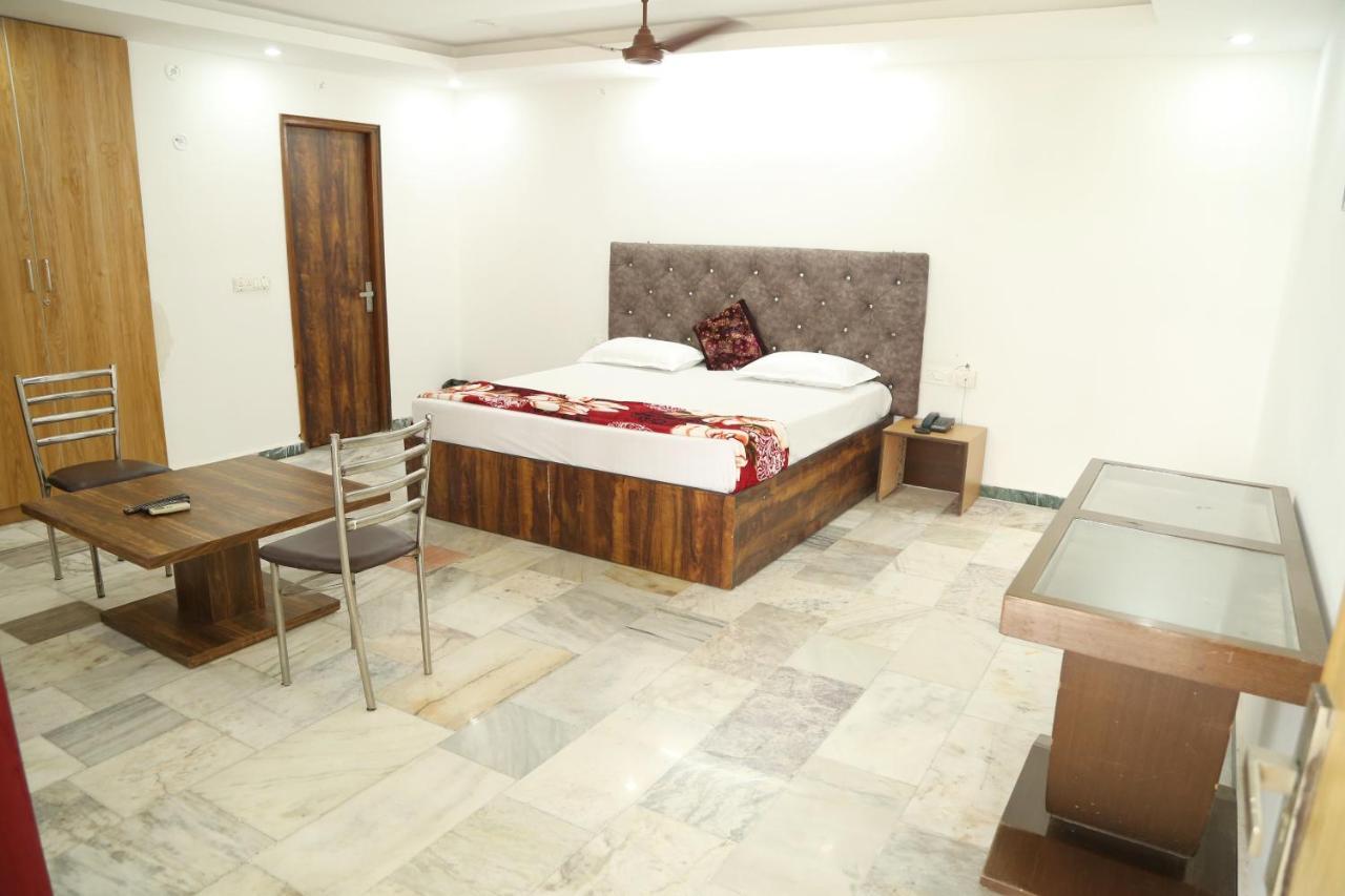 Bed & Breakfast Shanti Residency