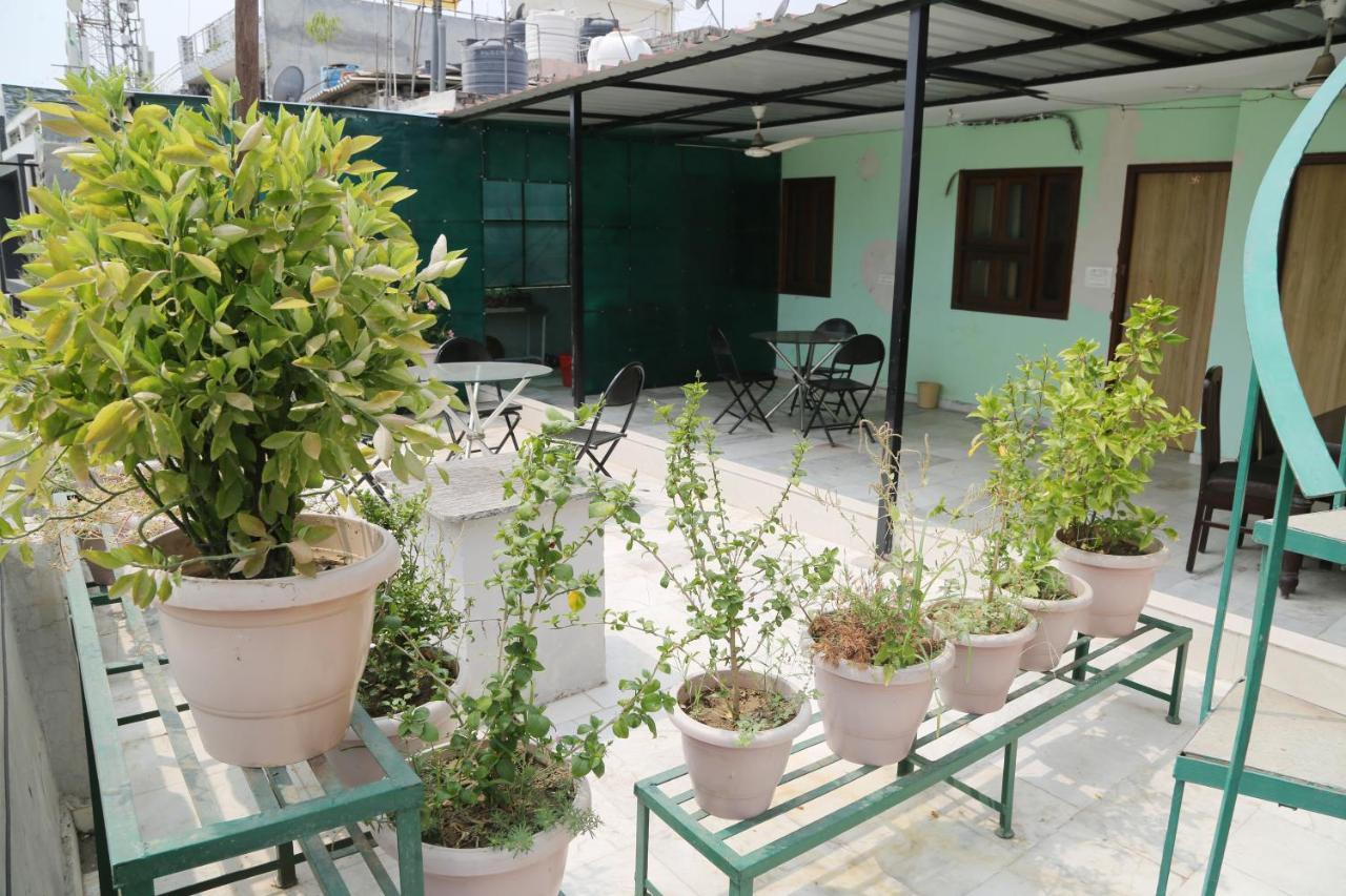 Bed & Breakfast Shanti Residency