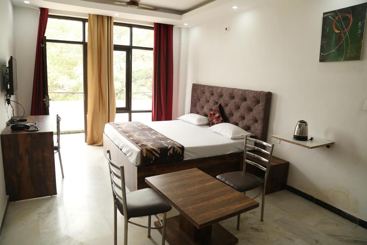 Shanti Residency * New Delhi