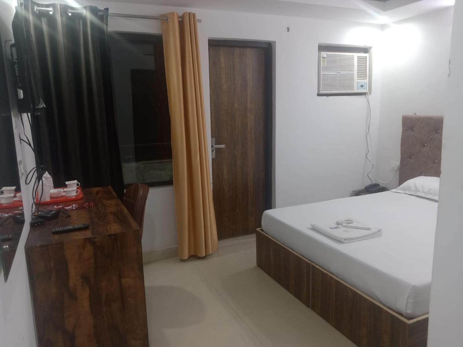 Shanti Residency Bed & Breakfast